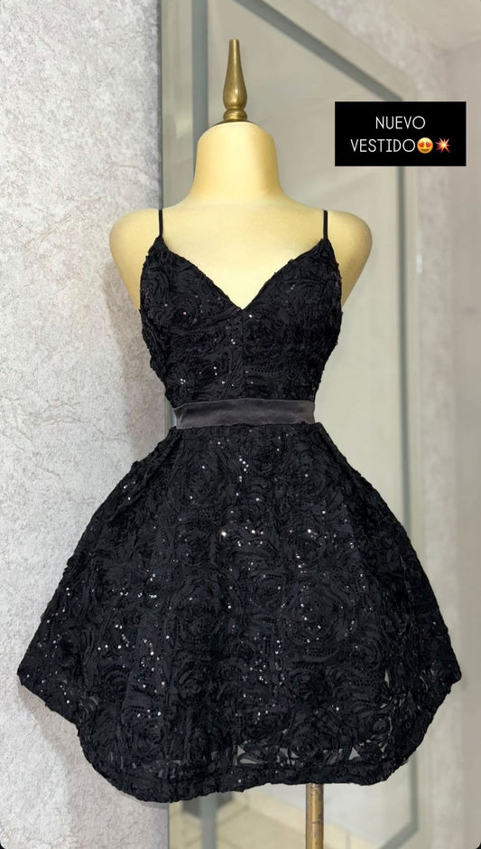 Vestido negro con lentejuelas
